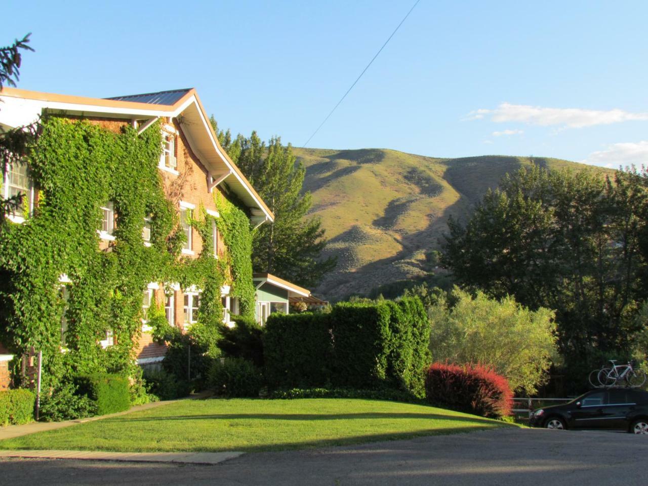 Warm Springs Inn & Winery Sunnyslope Eksteriør bilde